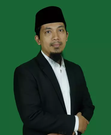 Irfan Mukhtar, Lc, S.Pd.I.